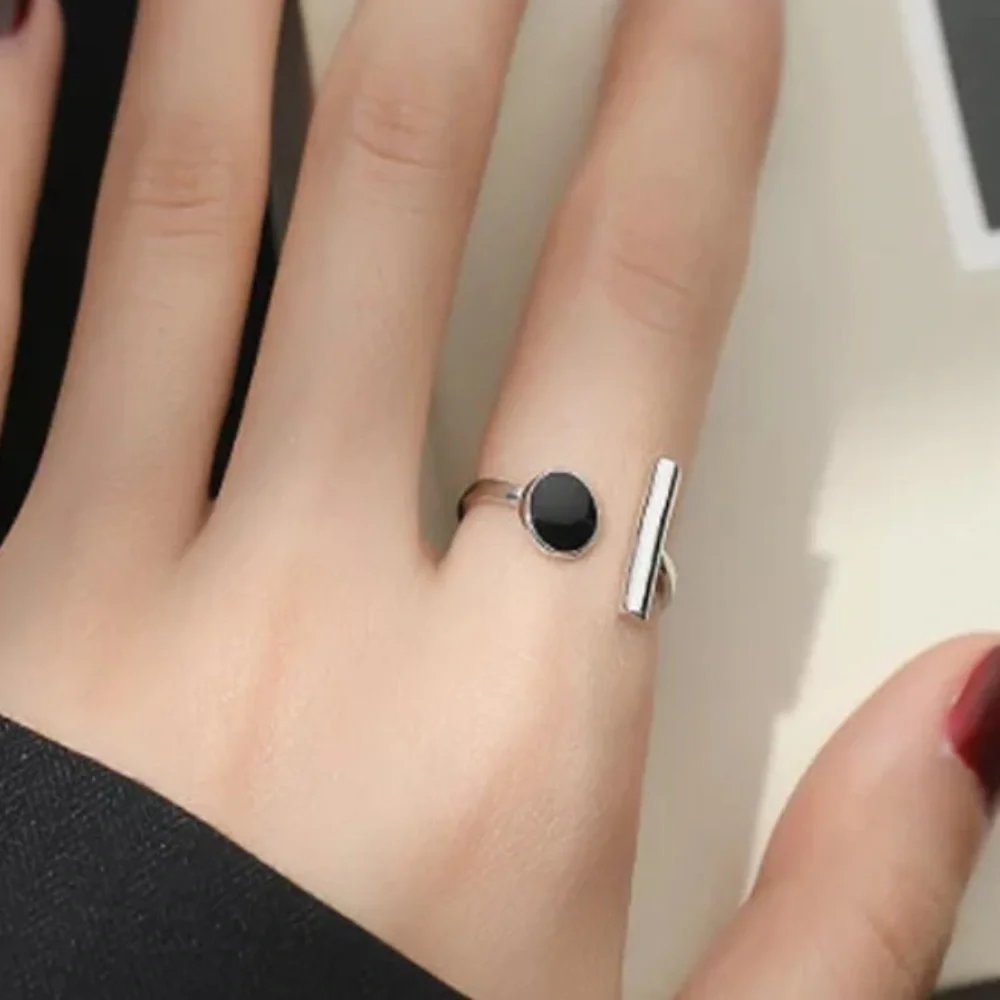 ⚡️Insta black rhinestone round sterling silver ring - Picture 3 of 6